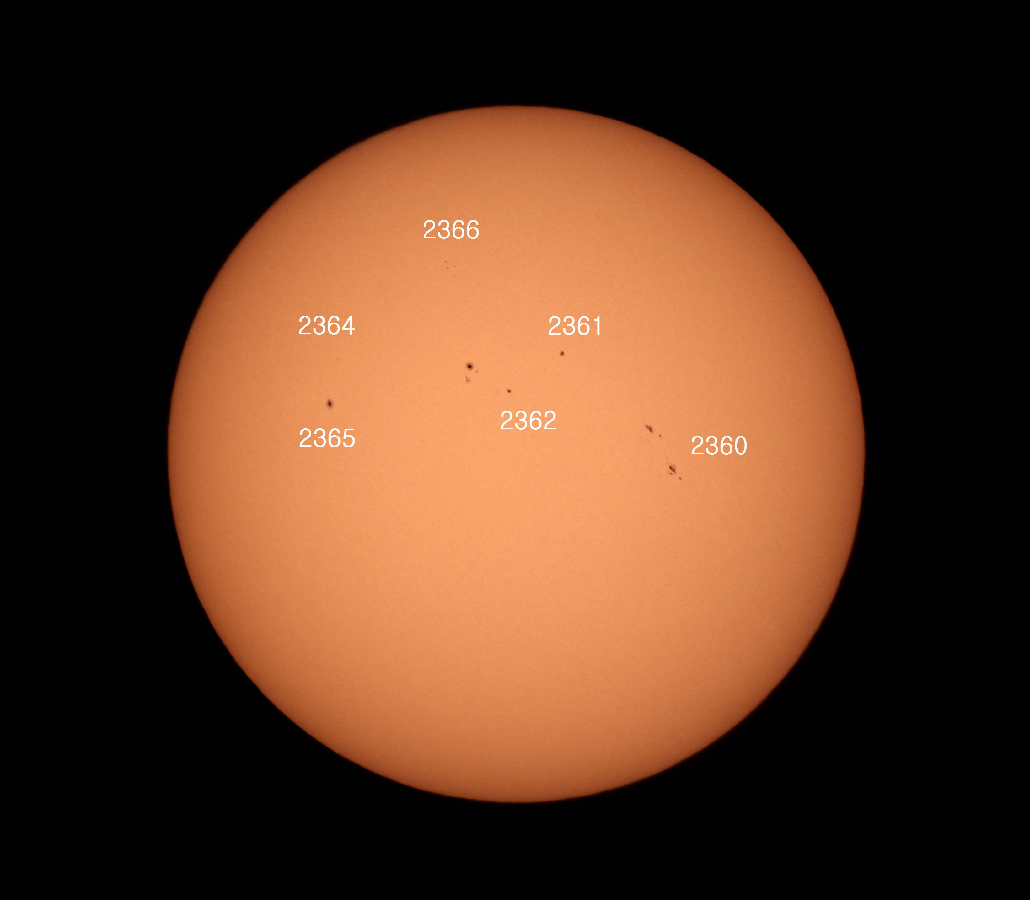 2015.06.09 태양의 흑점 설명.jpg