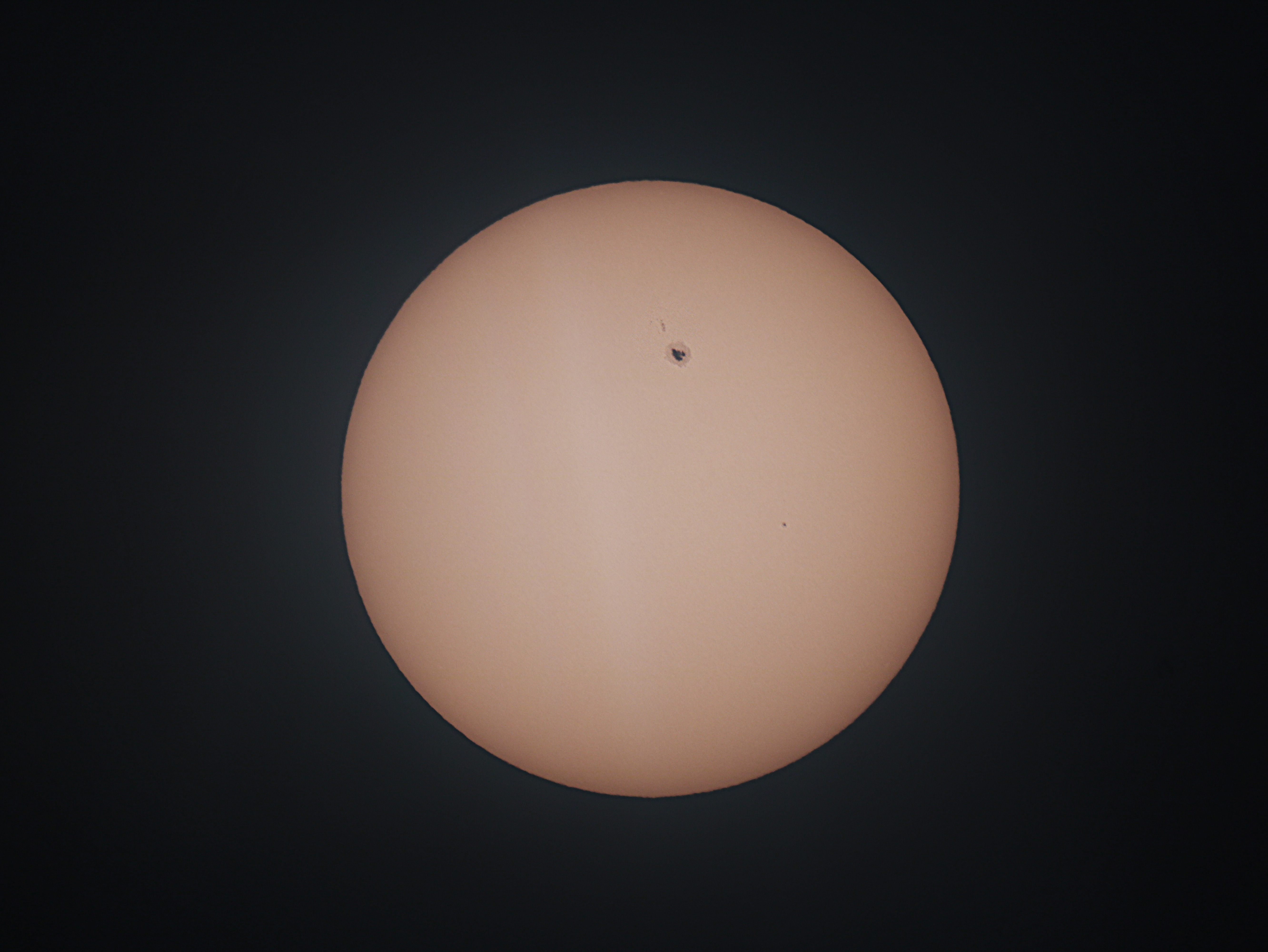 2016.4.12 태양 흑점.jpg
