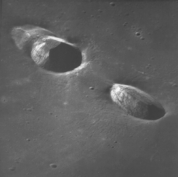 8-1 moon 4 메시에-NASA Apollo 11.gif