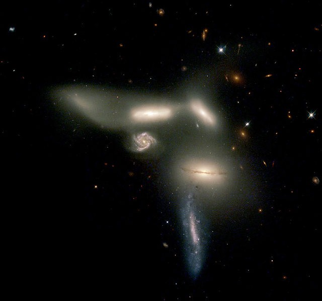 seyfert-hubble.jpg